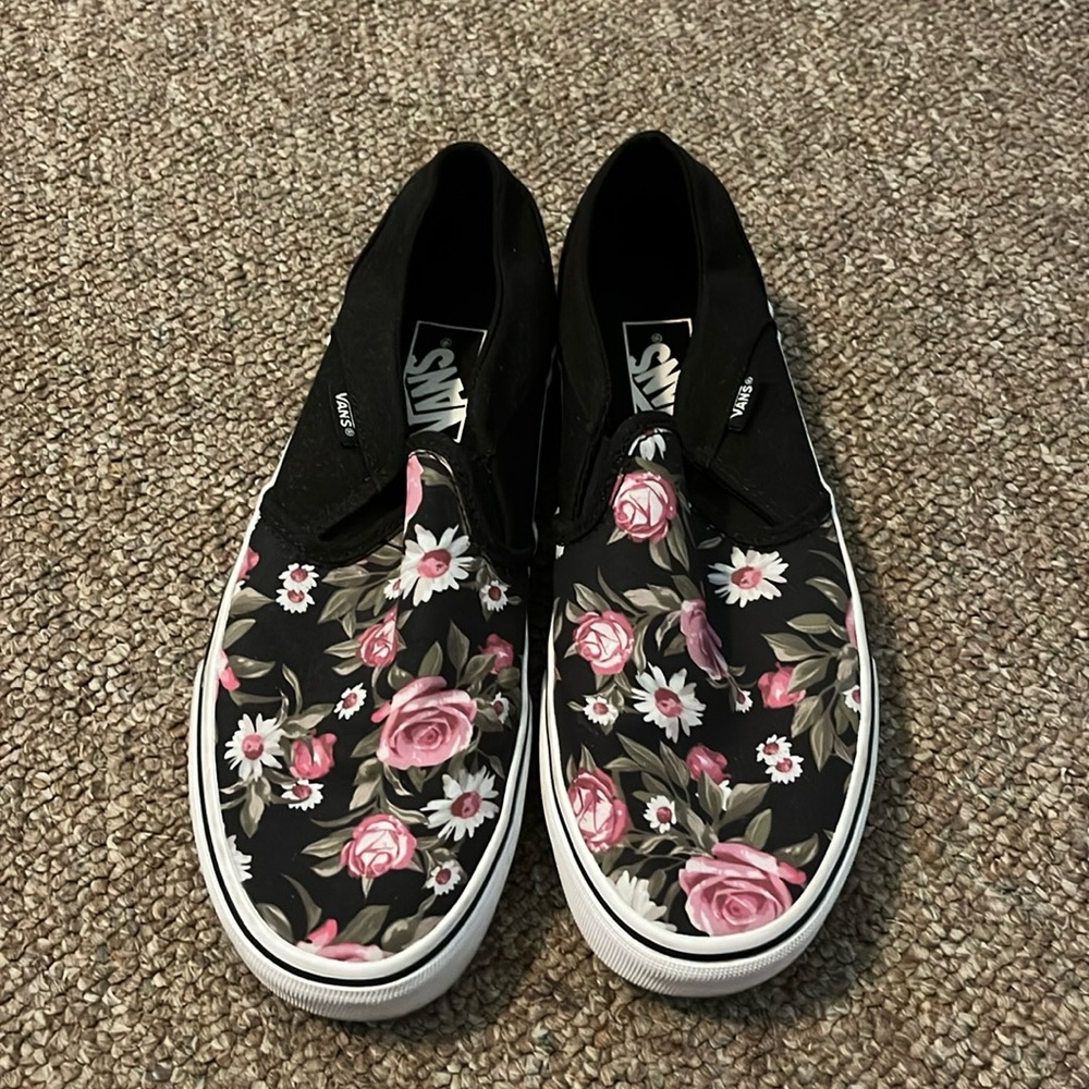 Gently used pink & black floral Vans